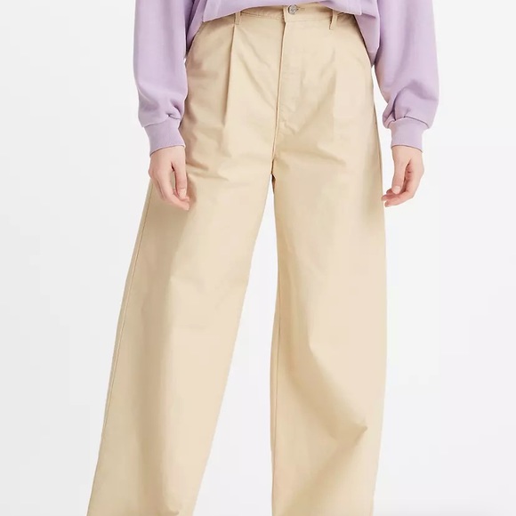NWT Levi’s Pleated High Loose Pant - Picture 1 of 6